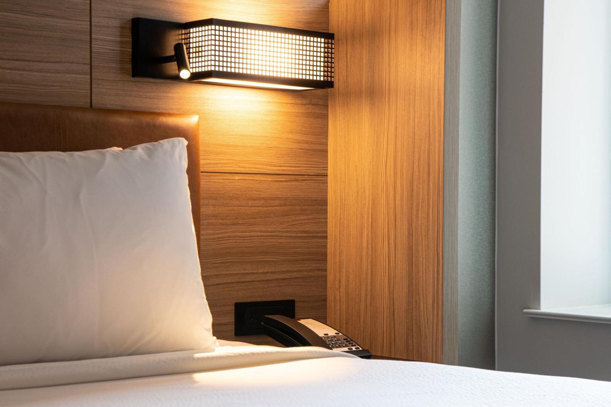 Springhill Suites By Marriott Baltimore Downtown Convention Center Area Екстер'єр фото